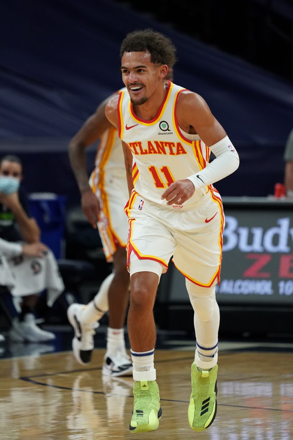 而非被动等 而非被动等