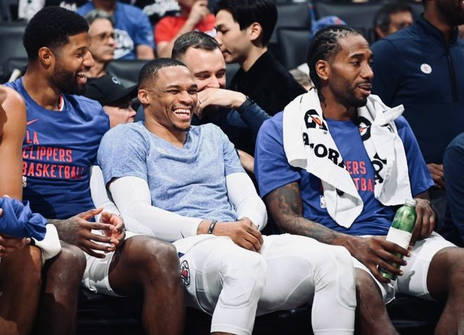 限球权下交 限球权下交